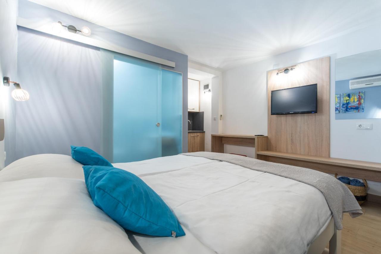 Beachfront Apartments Zanic Podstrana Exterior foto