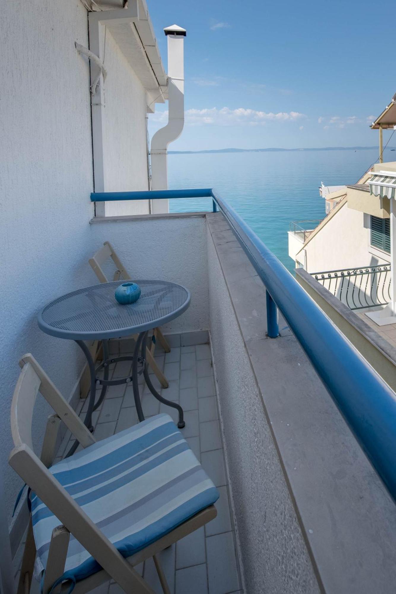 Beachfront Apartments Zanic Podstrana Quarto foto