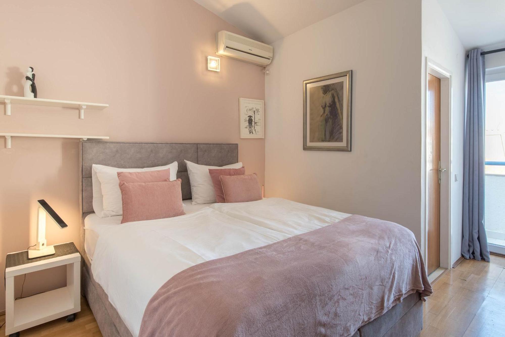 Beachfront Apartments Zanic Podstrana Quarto foto